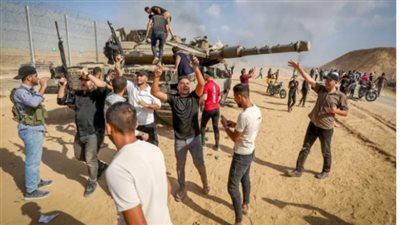 خدعة الإيموجي.. الجيش الإسرائيلي يكشف استخدام حماس للرموز التعبيرية لتنسيق هجوم 7 أكتوبر