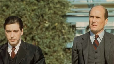 رحيل روبرت دوفال أحد أفراد عائلة العرَّاب.. من هو وقصة شِلة الصعاليك؟