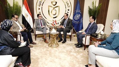 مباحثات مصرية- كندية لتعزيز التعاون في التعليم الطبي وتطوير علاج الأورام