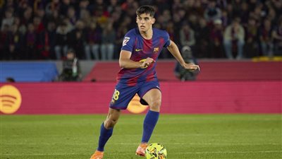 جيرارد مارتن يحسم موقفه من الرحيل عن برشلونة والانتقال إلى ميلان 