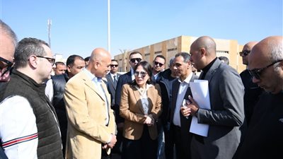 وزيرة الإسكان توجه بالتصدي لمظاهر العشوائية داخل المدن الجديدة والارتقاء بخدمات المواطنين