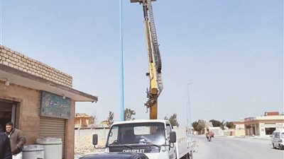 تنفيذ حملات مكثفة لصيانة ورفع كفاءة أعمدة الإنارة بمدينة مرسى مطروح خلال شهر رمضان