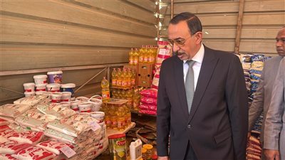 محافظ سوهاج يتابع توافر السلع وانضباط المواقف ويتفقد تطوير نفق الشهيد نبيل فراج بحي غرب