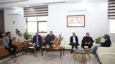 محافظ الوادي الجديد تلتقي وفدًا من القيادات الهندسية لمناقشة المشروعات التنموية