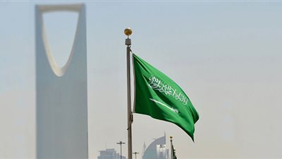 السعودية: التصدي لهجوم إيراني استهدف الرياض والمنطقة الشرقية