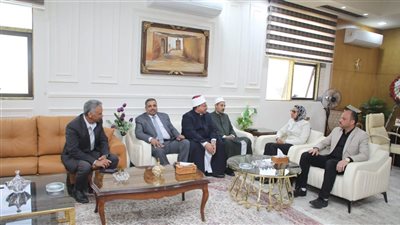 محافظ الوادي الجديد تبحث مع قيادات الأزهر سبل الارتقاء بمنظومة العمل وتعزيز الشراكة المجتمعية