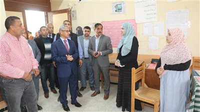 بسبب الغياب وتدني النظافة.. محافظ بني سويف يُحيل إدارة مدرسة الواسطى الصناعية للتحقيق