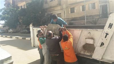 حملة مكبرة لرفع 123 حالة إشغال بالشارع الجديد في أسوان.. ونقل الباعة الجائلين للسويقات الجديدة