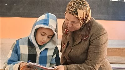 مدير تعليم القاهرة تتابع التقييمات ومستوى الطلاب في مدرسة بمدينة نصر