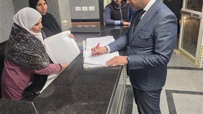 وكيل صحة سوهاج يتفقد مستشفى ساقلتة