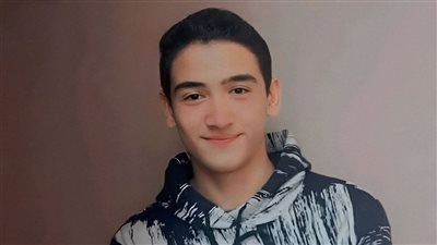 بعد ساعات من تلقيه عزاء جده.. أهالي المنوفية يشيعون جثمان طالب توفي في حادث قطار