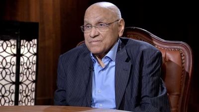 يوسف القعيد رئيسًا شرفيًا للنقابة العامة لاتحاد كتاب مصر هذا العام
