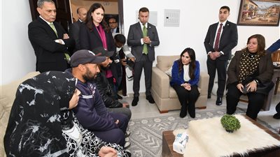 رئيس مجموعة البنك الدولي يزور وحدات سكن لكل المصريين بمدينة العاشر من رمضان