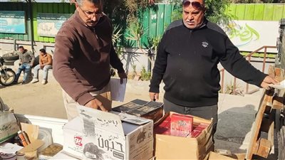 ضبط 58 كرتونة تمور منتهية الصلاحية وعبوات بويات مخالفة خلال حملة تموينية ببني سويف