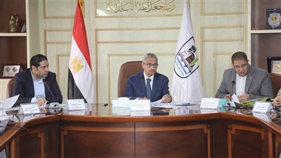 محافظ بني سويف يترأس اجتماع العليا للبت في طلبات تقنين أراضي أملاك الدولة