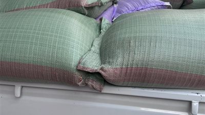خلال حملات تفتيشية مفاجئة.. ضبط 3 أطنان أرز وأعلاف مجهولة المصدر بالمنوفية