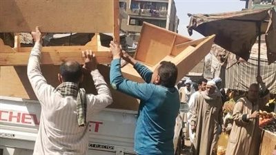 محافظ أسوان خلال جولته الأخيرة: استمرار حملات إزالة الإشغالات.. وتفريغ مدينة كوم إمبو من العشوائيات 