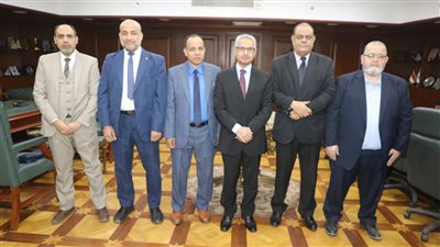 محافظ بني سويف يستقبل وفد كلية الدراسات الإسلامية والعربية للبنين.. ويؤكد أهمية تنوع التعليم الجامعي