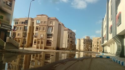 إهدار مياه الشرب بمساكن الكيلو 4 في مطروح يثير استياء الأهالي