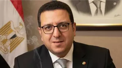 خروج المحامي علي أيوب من الحجز بعد إنهاء إجراءات إخلاء سبيله