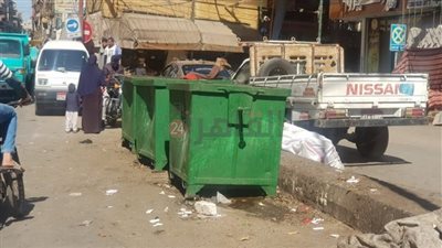 سكان شارع المدينة المنورة بالأقصر يشكون من مستوى النظافة وتعديلات الطريق│صور