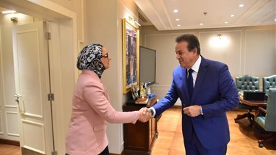 وزير الصحة يستقبل محافظ الوادي الجديد لمتابعة المشروعات الصحية الجارية وتسريع الإنجاز