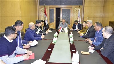 اعتماد التعريفة الجديدة لسيارات الأجرة بالأقصر