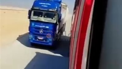 فيديو متداول لسباق سائقي النقل على طريق سيوة يثير استياء المواطنين بمطروح