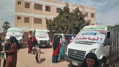 قافلة طبية مجانية بالنواميس في بني سويف تقدم 4093 خدمة علاجية لـ1391 مواطنًا