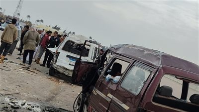 إصابة 7 أشخاص إثر تصادم سيارتين بالطريق الصحراوي في الإسكندرية