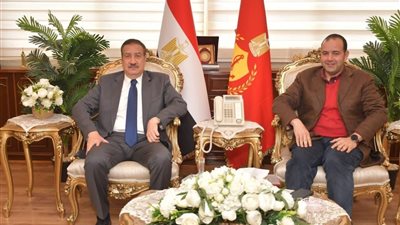 بدء أعمال تركيب وزراعة النجيلة واستكمال مرافق استاد النادي المصري