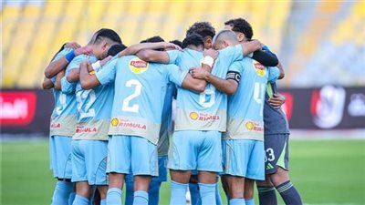 الأهلي يرتدي الطاقم اللبني كاملًا في مباراة الترجي في ذهاب ربع نهائي دوري الأبطال