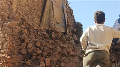 إصابة خمسيني إثر انهيار جزئي لمنزل بقرية أولاد سالم بحري في سوهاج