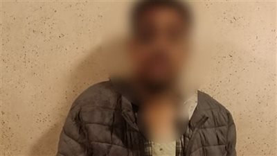 والد سائق سيارة العلم الإسرائيلي بكرداسة خلال التحقيقات: نجلي مضطرب ويردد دائمًا أنه سلطان يمتلك الأهرامات
