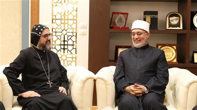 للتهنئة بعيد الفطر.. مفتي الجمهورية يستقبل وفدًا من الكنيسة السريانية الأرثوذكسية