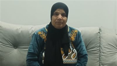 الأم المثالية ببني سويف: بعت خضار 25 سنة علشان أعلّم ولادي.. وبقيت أم لدكتورة وأخصائي علاج طبيعي 
