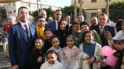 وزعت هدايا.. محافظ البحيرة تفتتح الحديقة الجديدة بشارع الجمهورية المخصصة للأطفال 