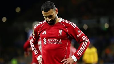 سلوت يعلن إصابة محمد صلاح وغيابه عن معسكر منتخب مصر في مارس 