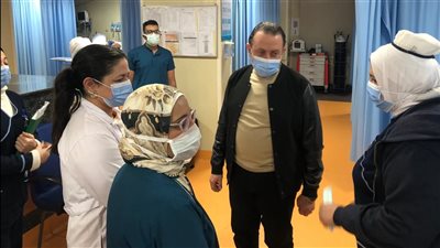 بالتزامن مع إجازة العيد.. رئيس إقليم القناة للرعاية الصحية يتفقد مستشفى الجهاز التنفسي بالسويس