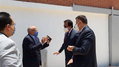 مع اقتراب التعديلات الوزارية.. كواليس صدام وزير التعليم العالي ورئيس جامعة عين شمس