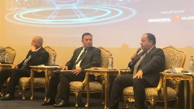 وزير المالية: ندرس تطوير نظام إدارة المخاطر بتطبيق المعلومات التجارية المسبقة