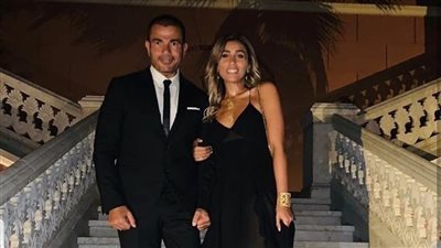 الزاوج الرسمي والإنجاب.. أسباب اشتعال الخلافات بين عمرو دياب ودينا الشربيني