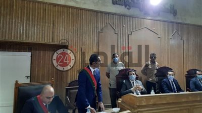 إحالة مدير عام العقود والفتاوى بشركة النصر للتعدين وأحد مساعديه للمحاكمة العاجلة