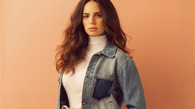 آمال ماهر تحتفل باليوم الدولي للقضاء على العنف ضد المرأة: “اللي قادرة في خوفها تعلن احتجاجها”