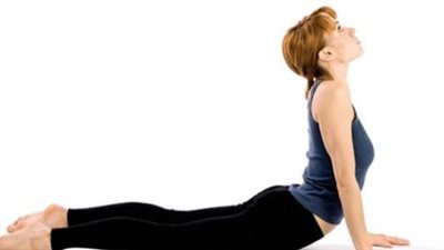 “تمرين سوبر مان”..7 تمارين رياضية تساعد على تخفيف آلام الظهر  