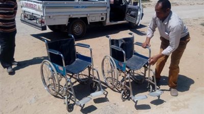 تسليم 7 آلاف كرسي متحرك لغير القادرين في الشرقية