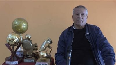 نهائي القرن.. لخضر بلومي: “أتمنى الأهلي يفوز على الزمالك لأن رئيسه محمود الخطيب” (خاص)