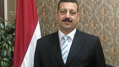 “الكهرباء” تناشد المواطنين بالابتعاد عن أعمدة الإنارة خلال موجة الطقس السيئ (فيديو)