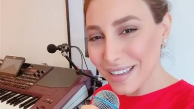 يارا تُحيي ذكرى وفاة الشحرورة بمقطع من أغنية “ألو بيروت” (فيديو)