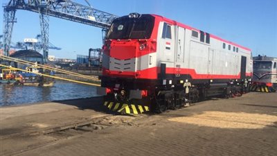 السكة الحديد تعلن موعد ومكان وصول الدفعة الأخيرة من الجرارات الأمريكية